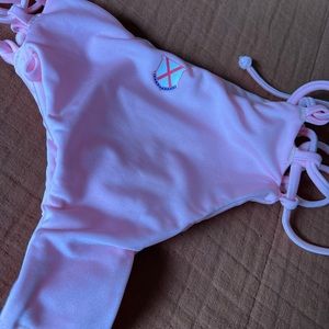 NWOT old row laces down bikini bottom